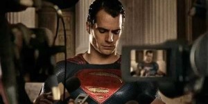 亨利·卡维尔被曝将在《黑亚当》回归超人！已在三周前加入补拍，威尔·史密斯回归死亡射手