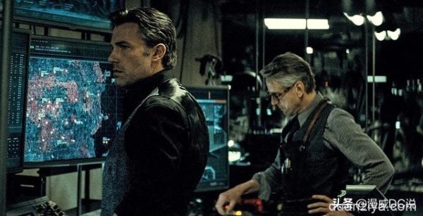 DC蝙蝠侠最被低估的8个盟友,戈登第2,阿福第1-插图8 DC蝙蝠侠最被低估的8个盟友,戈登第2,阿福第1-插图8