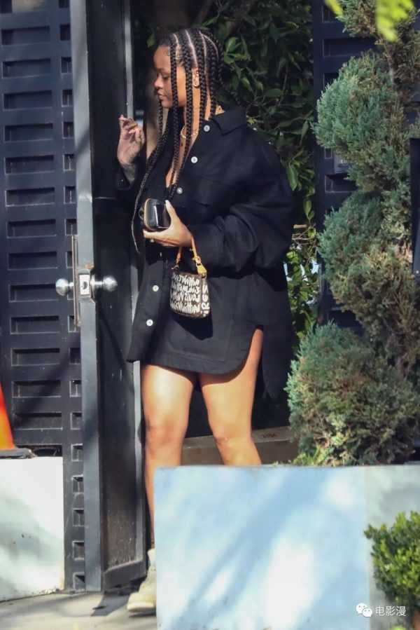街拍丨蕾哈娜离开男友A$AP Rocky位于洛杉矶的住宅-插图8