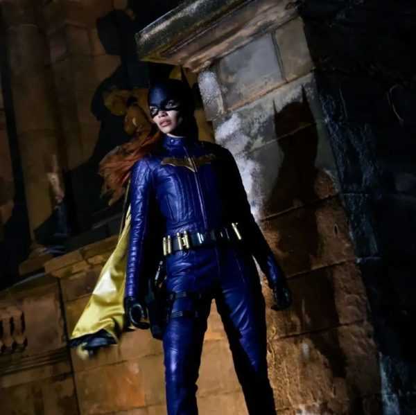 DC《蝙蝠女》制服定妆，太廉价了吧...缩略图