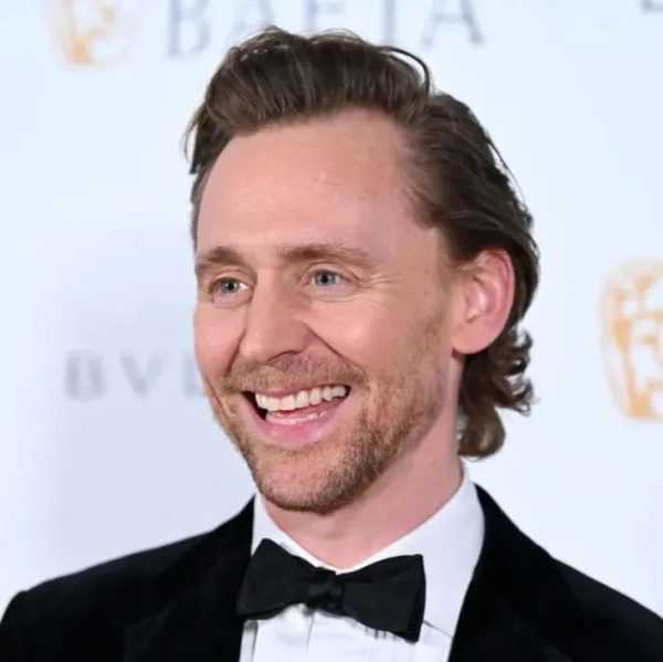抖森出席BAFTA英国电影学院奖特别慈善晚宴 ​​​​缩略图