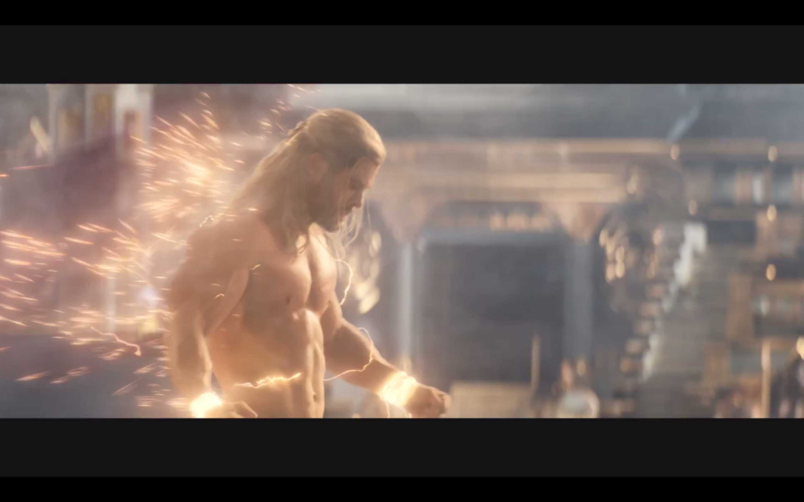 《雷神4》新预告锤哥全裸了！贝尔”屠神者格尔“新造型终于现身