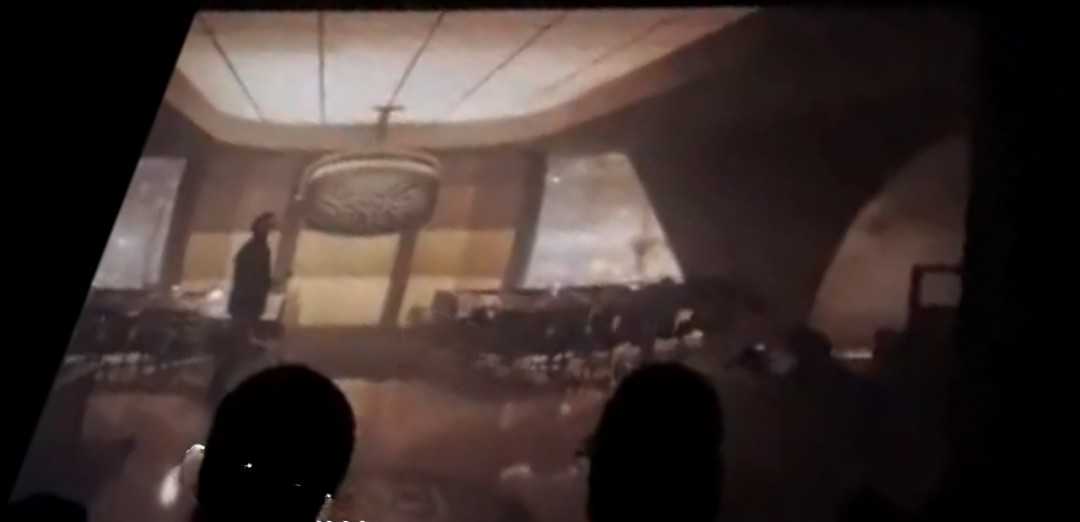《洛基2》首支预告解析：征服者康秘密被揭穿，复仇者联盟又被客串-插图3
