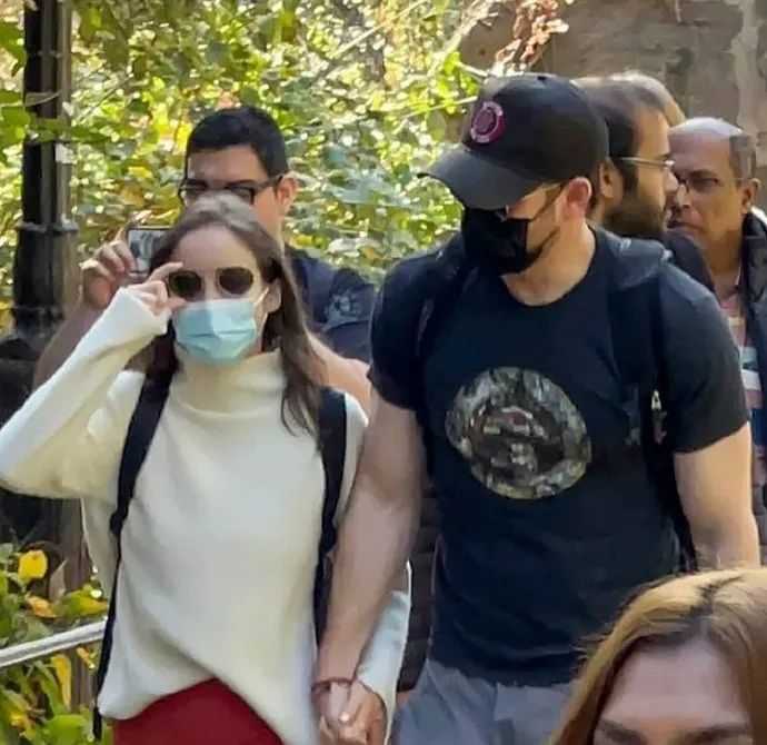 美队女友黑料被粉丝曝光！指责种族歧视，乱发性感洗澡视频-6