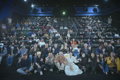 电影《白塔之光》：北京电影节首映，张律导演描绘人生重要变化-2