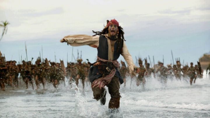 《加勒比海盗》20周年：如何让一个游乐设施成为史上最成功的海盗电影？-9