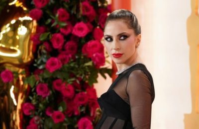 Lady Gaga与前男友神秘会面,或许有望复合大团圆缩略图 Lady Gaga与前男友神秘会面,或许有望复合大团圆缩略图