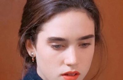 詹妮弗·康纳利秀恩爱!与丈夫共享浪漫泳照,结婚20年生育三子身材依旧保持完美缩略图 詹妮弗·康纳利秀恩爱!与丈夫共享浪漫泳照,结婚20年生育三子身材依旧保持完美缩略图