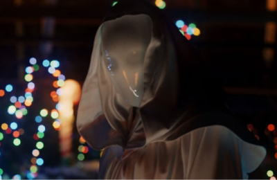《刀锋圣诞奇案/It’s a Wonderful Knife》释出预告片：贾斯汀·朗主演的假日恐怖片缩略图
