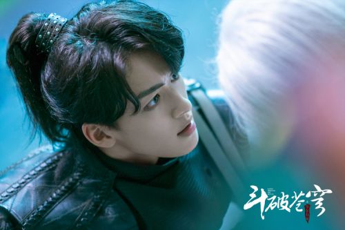 《斗破苍穹之少年归来》直达终章的点映，萧炎的勇敢对决是否能够胜利归来-2