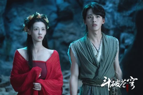 《斗破苍穹之少年归来》直达终章的点映，萧炎的勇敢对决是否能够胜利归来-6