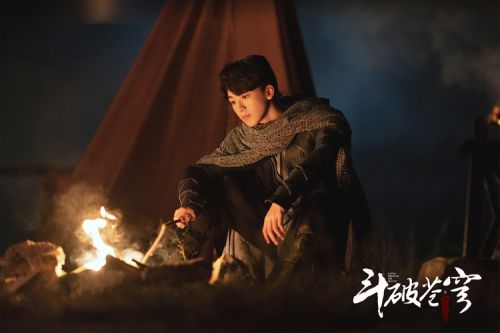 《斗破苍穹之少年归来》直达终章的点映，萧炎的勇敢对决是否能够胜利归来-1