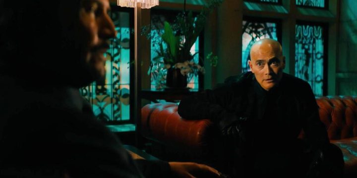 马克·达卡斯科斯在《疾速追杀3》中的角色完美致敬了他最具标志性的角色-2