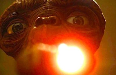 《E.T.外星人》续集计划的曲折历程与斯皮尔伯格的坚持缩略图
