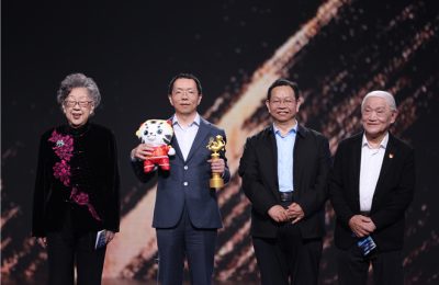 第31届大影节圆满结束 祖峰与蒋勤勤荣获年度最佳男女演员缩略图