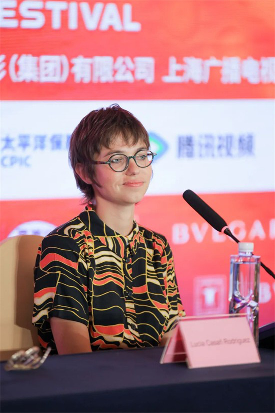 《一间自己的浴室》百度云在线免费观看【1280P高清国语】网盘资源下载