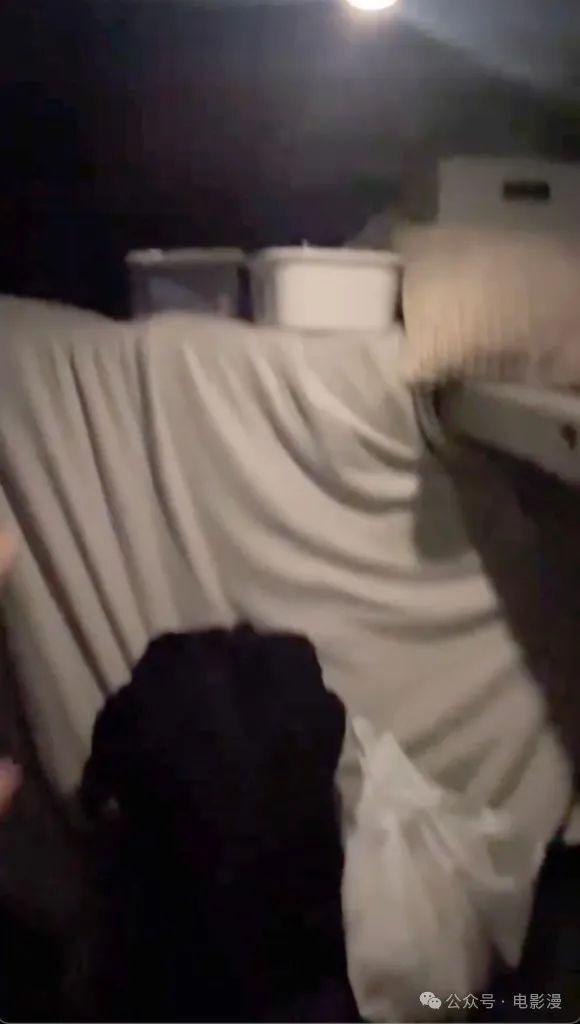 演洛基小子的演员流浪街头，童年遭遇身心虐待