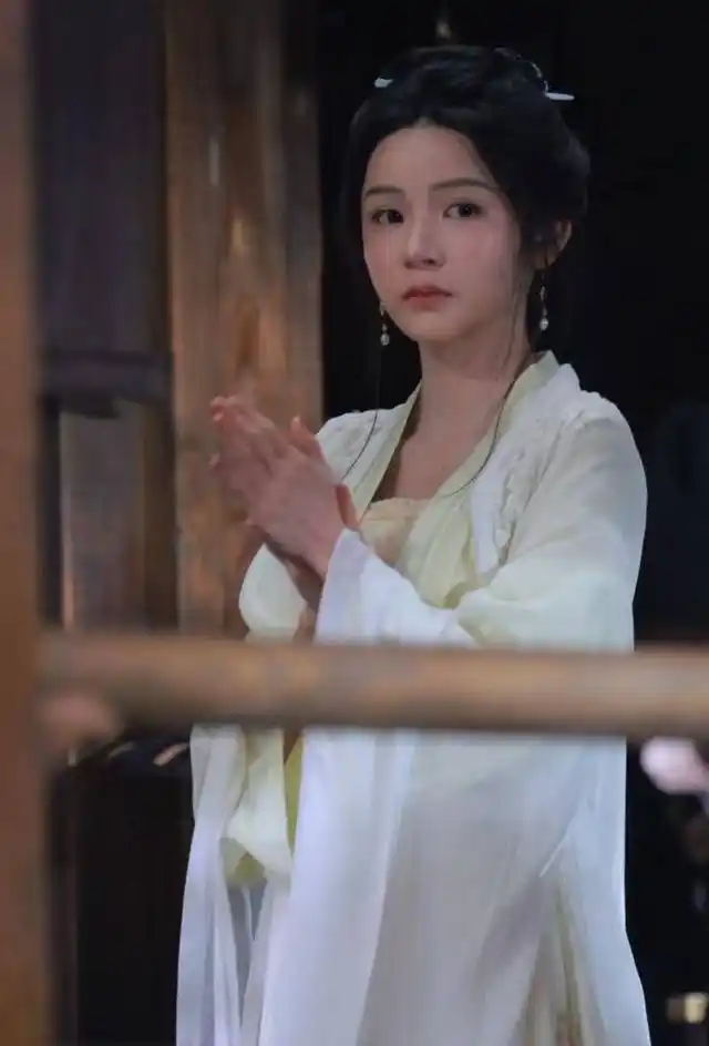 《月鳞绮纪》全集下载迅雷BT资源下载种子资源下载[MP4]超高清[HD1080P]