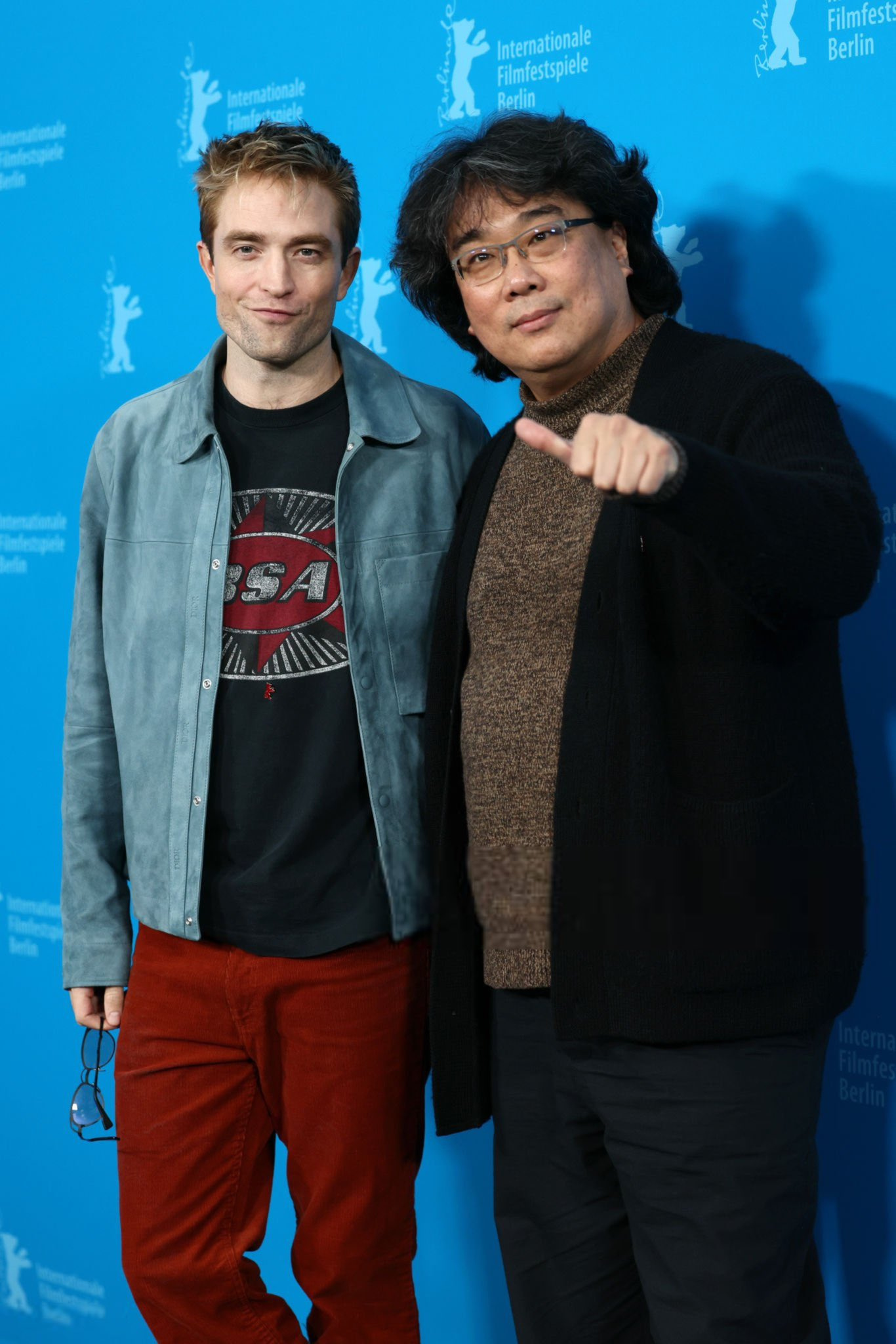 奉俊昊导的新片《编号17》柏林电影节首映，罗伯特·帕丁森主演，媒体都叫好