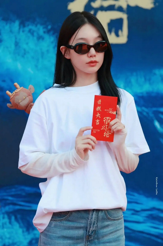 《彼岸灯塔》暗黑交响：徐梦洁记忆裂痕引爆人性迷宫