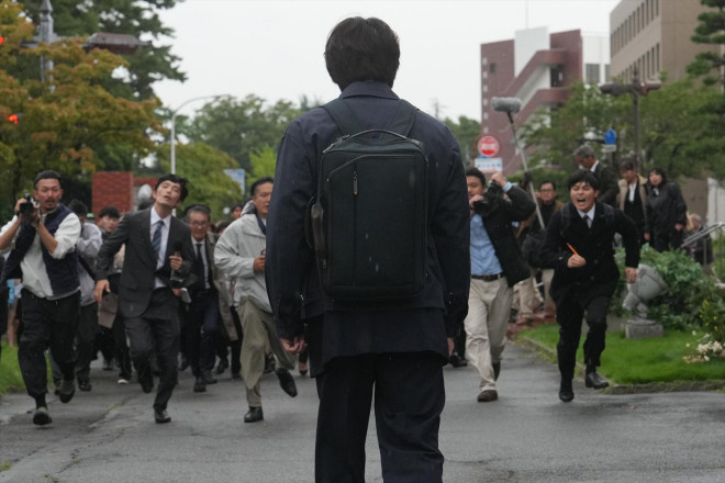《捏造》今日震撼公映！三池崇史悬疑力作，绫野刚柴崎幸拷问信息真相