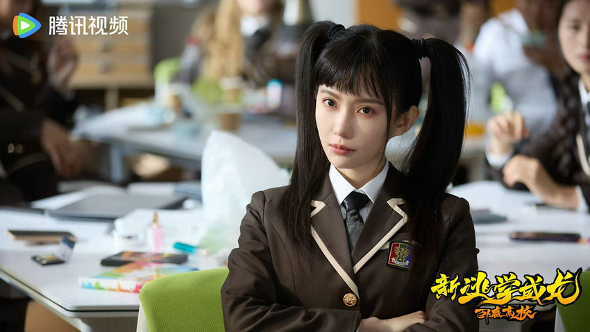 《新逃学威龙》今天上映！浩哥和克拉拉演搭档，校园卧底笑翻了