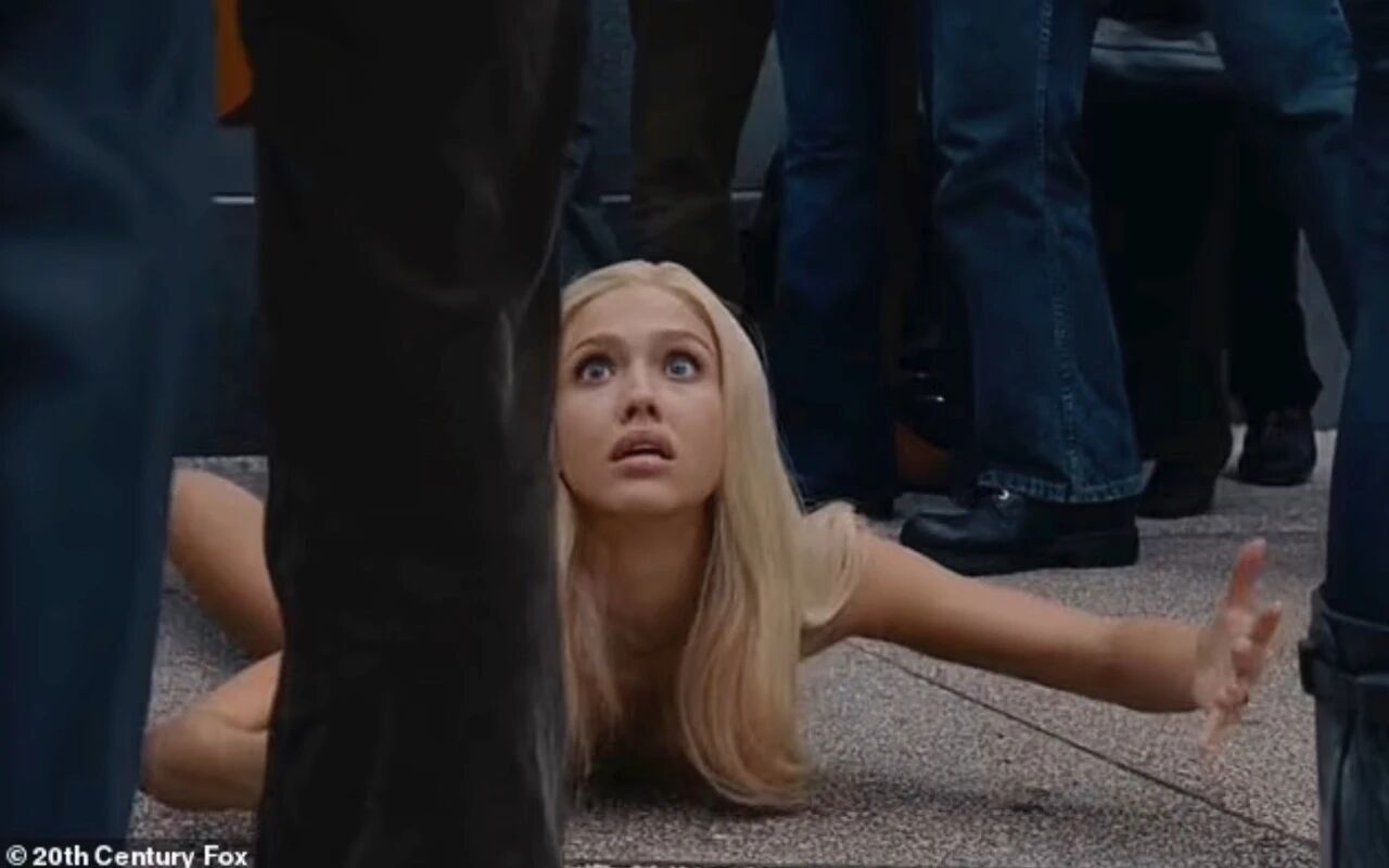 杰西卡·阿尔芭吐槽《神奇四侠》裸戏：太尴尬了，心里留下阴影！