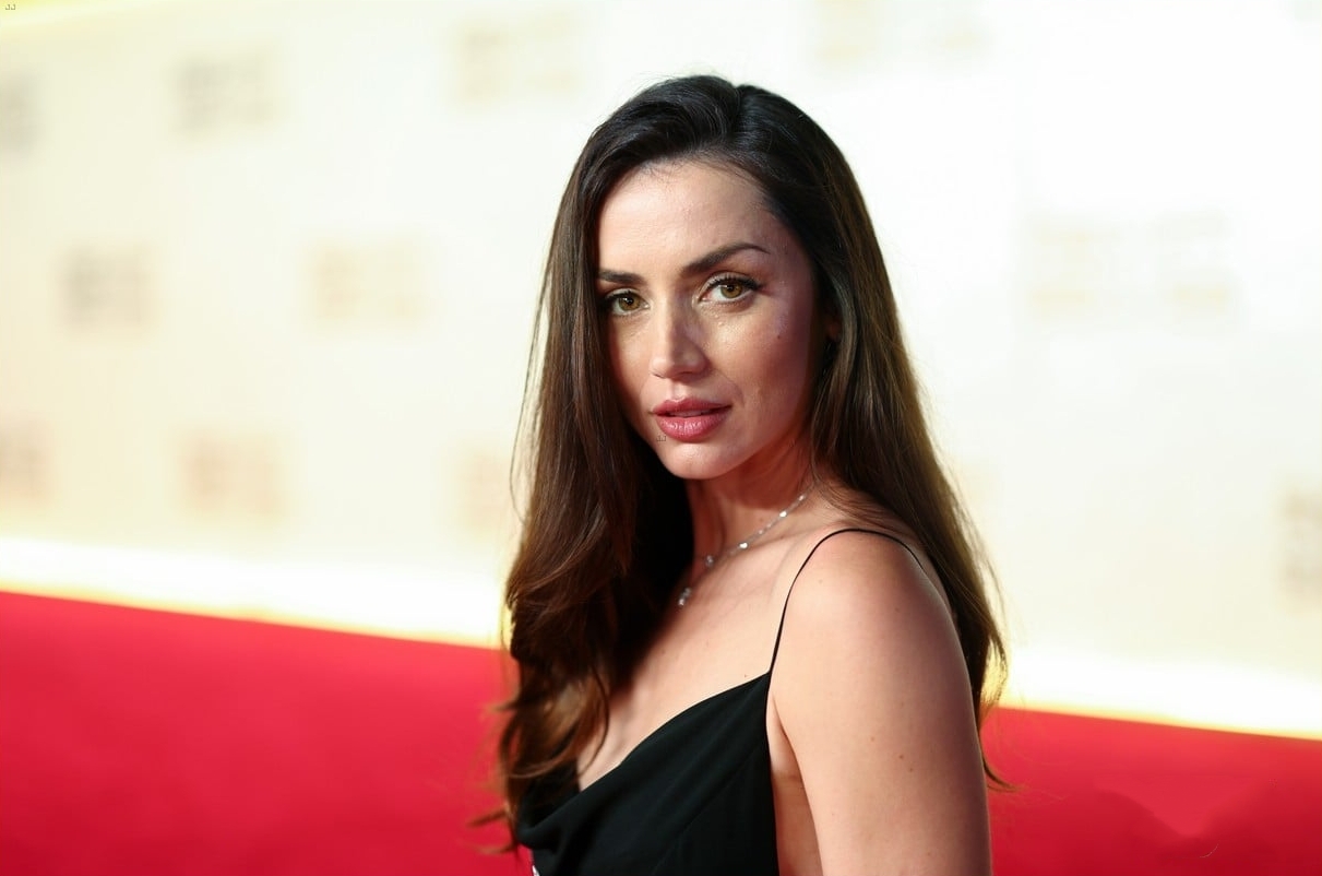 沙特红海电影节开幕，范·迪塞尔、杰西卡·阿尔芭等好莱坞大咖走红毯