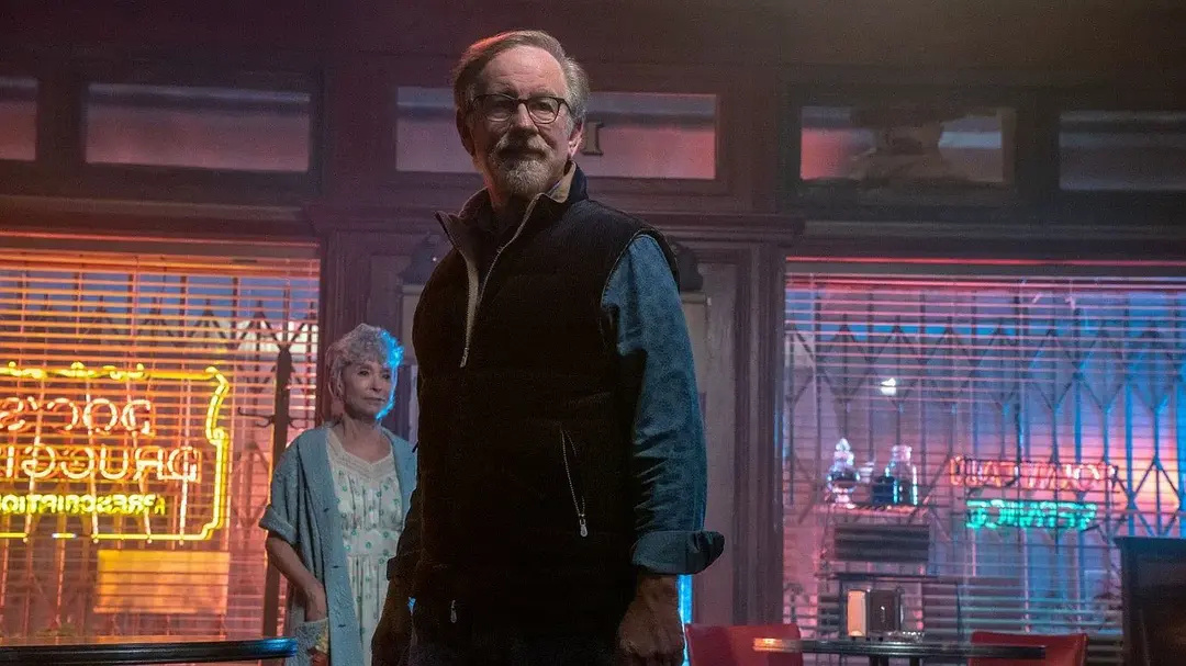 斯皮尔伯格新片《揭秘日》首曝预告，这次讲UFO！