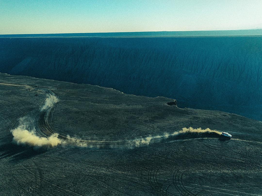 沈腾尹正黄景瑜张本煜《飞驰人生3》春节档再开飙！