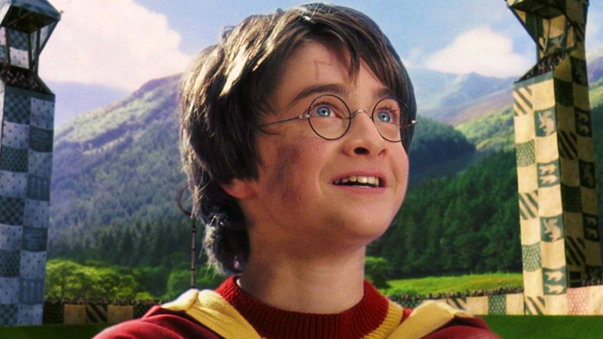 Steven Spielberg Officially Reveals The Truth Behind Harry Potter Exit & First Hogwarts Casting